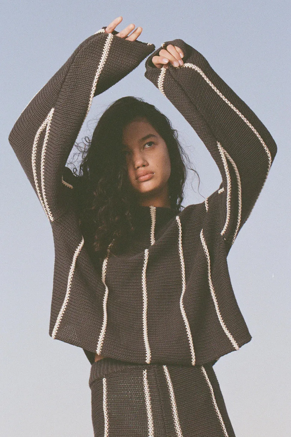 CHARCOAL STRIPE KNIT PANT